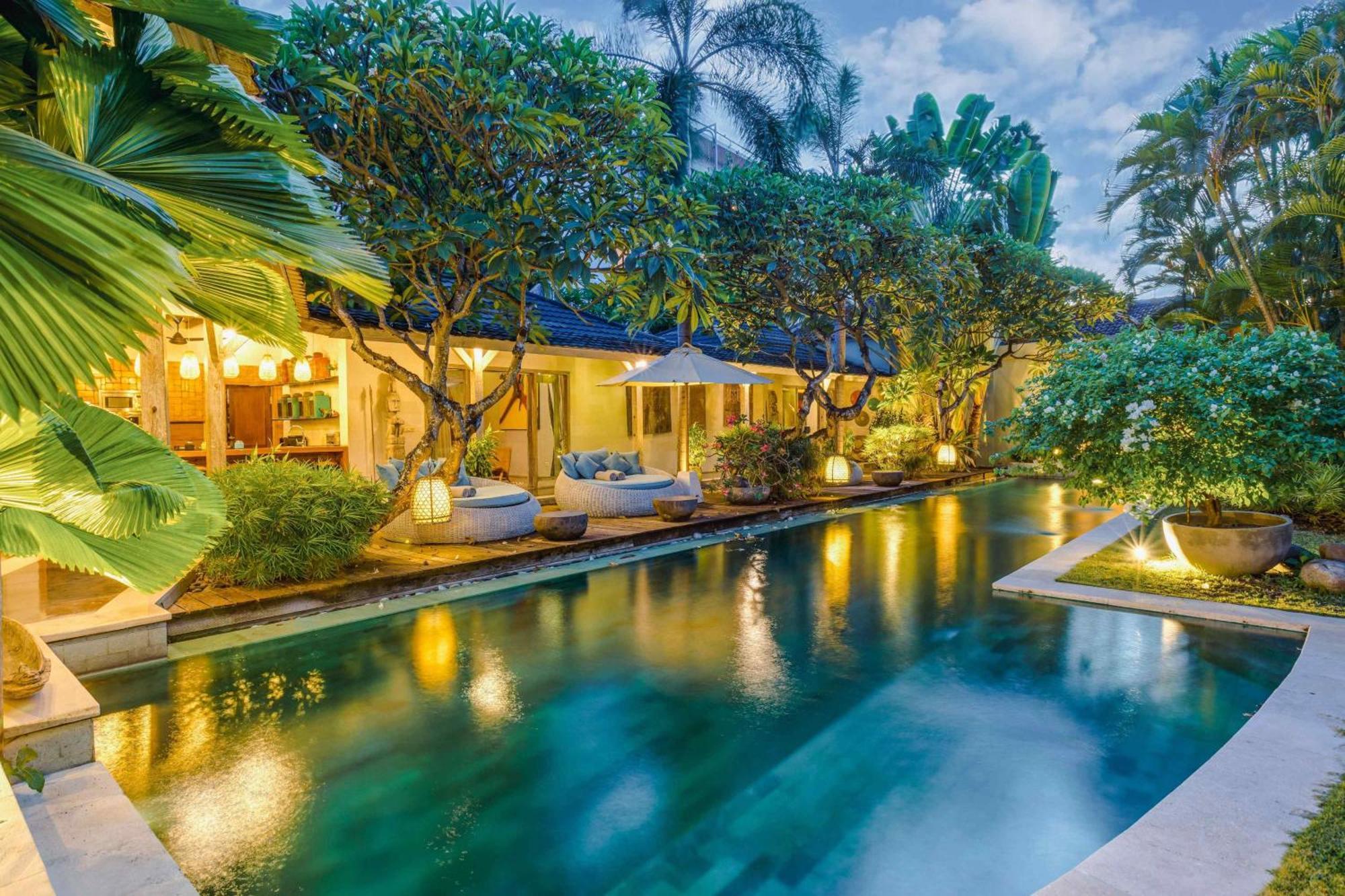 Villa Cinta Damai - Stunning & Stylish 4Br Luxury Villa In The Heart Of Seminyak, Just A 10-Min Walk To The Beach Exterior photo