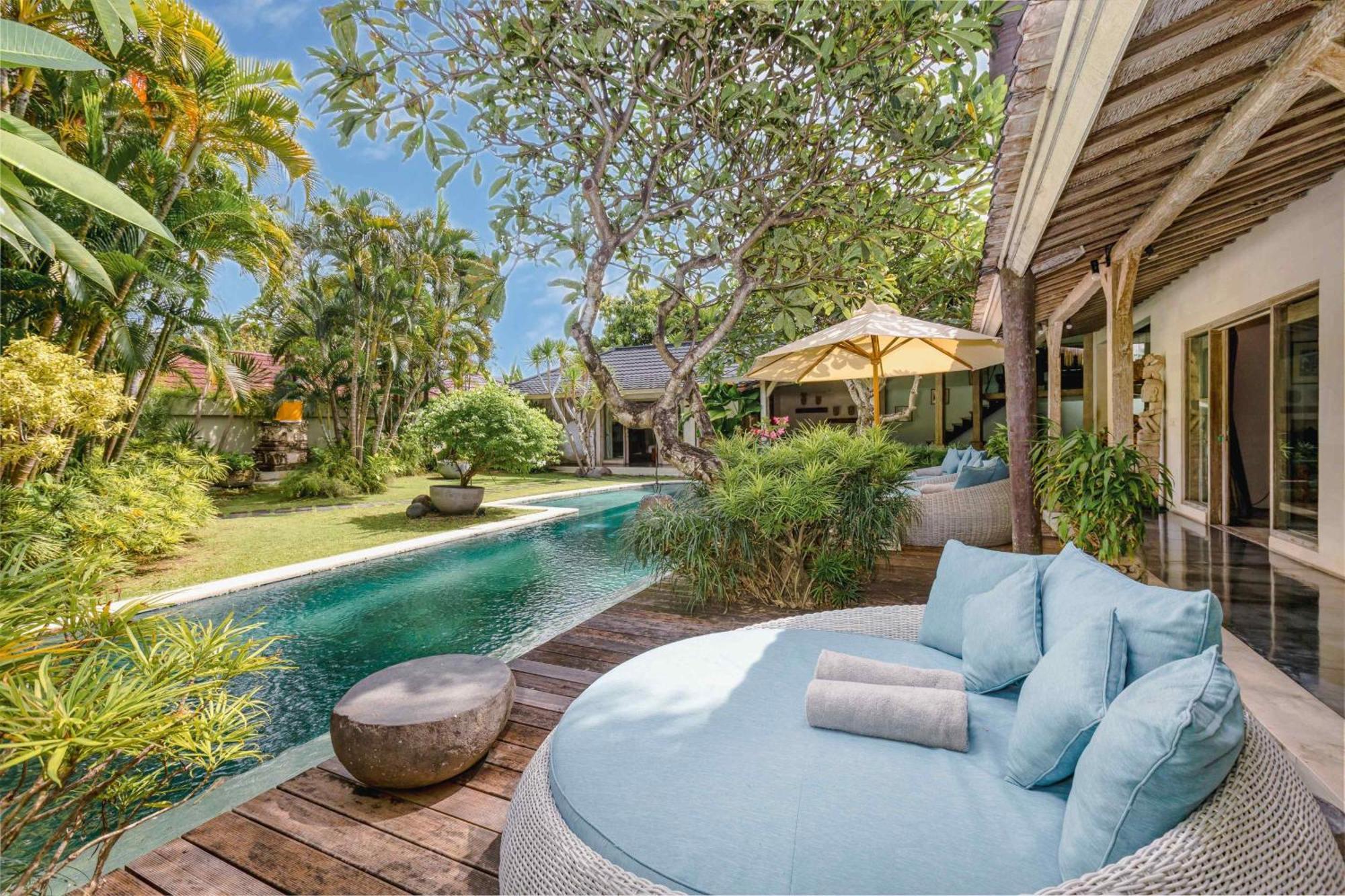Villa Cinta Damai - Stunning & Stylish 4Br Luxury Villa In The Heart Of Seminyak, Just A 10-Min Walk To The Beach Exterior photo
