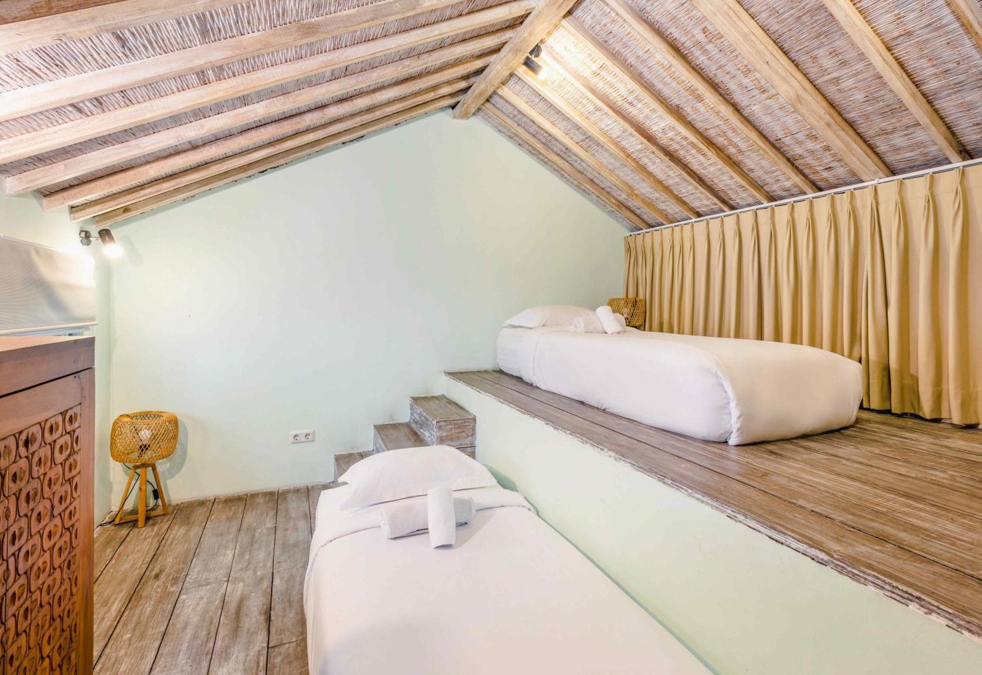 Villa Cinta Damai - Stunning & Stylish 4Br Luxury Villa In The Heart Of Seminyak, Just A 10-Min Walk To The Beach Exterior photo